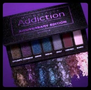 Younique Moodstruck Anniversary Pallete  ☆NEW☆